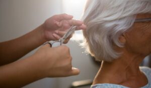 Toronto Senior Home Beauty Services